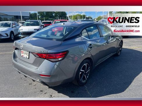 Used 2024 Nissan Sentra SV FWD image 4