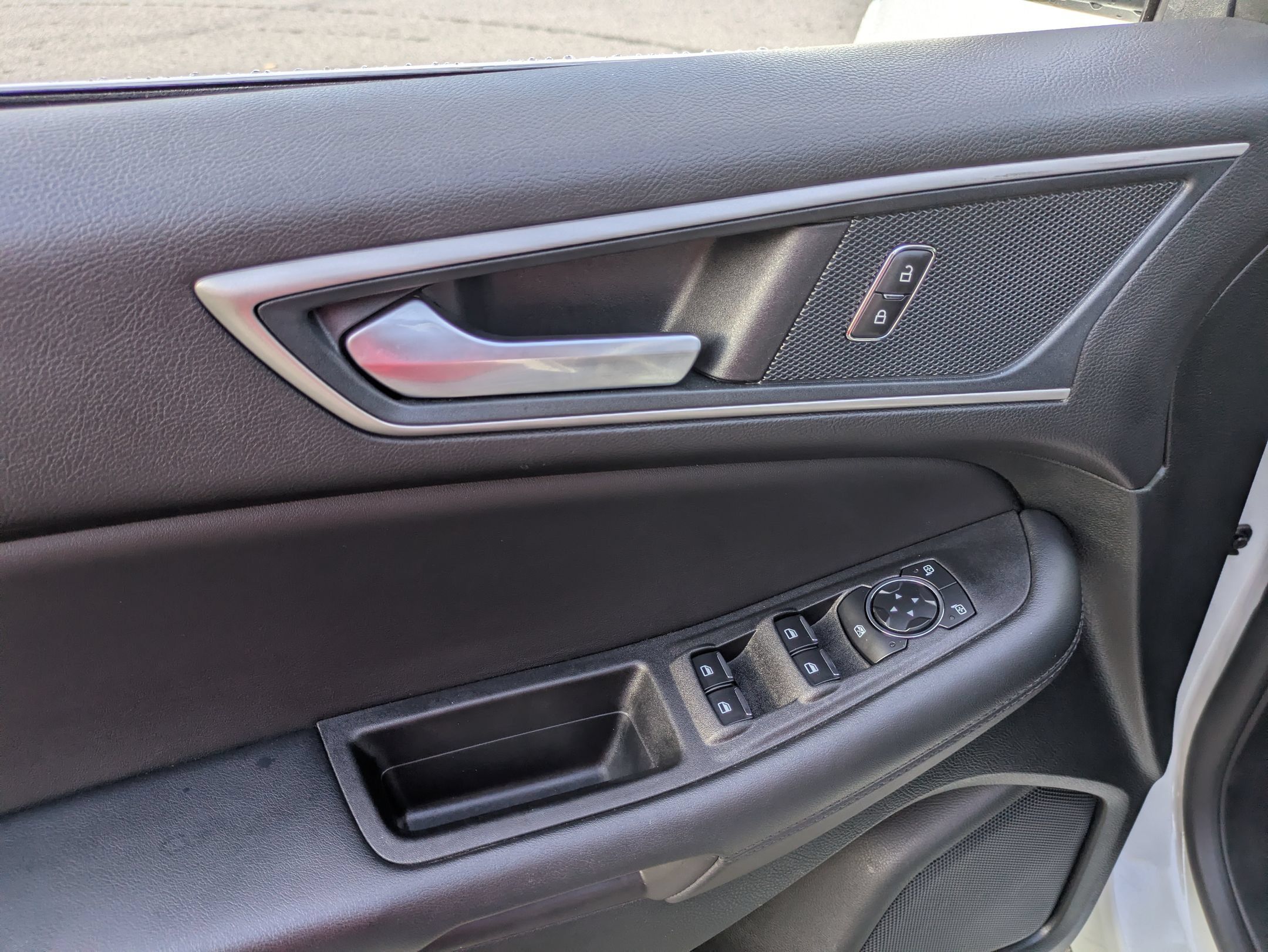 Used 2024 Ford Edge SEL w/ Convenience Package AWD/4WD image 16