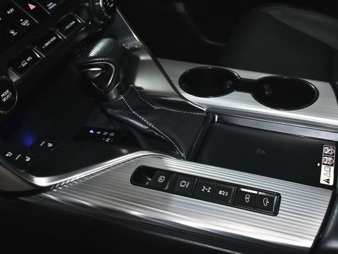 Used 2024 Lexus LX 600 F Sport image 49