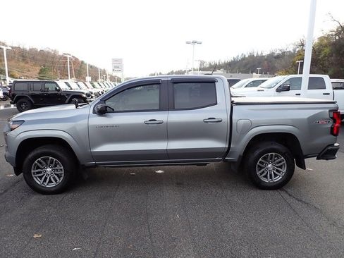 Used 2024 Chevrolet Colorado LT w/ LT Convenience Package II image 2