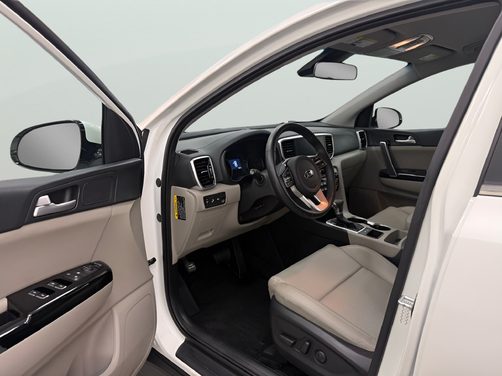 Used 2021 Kia Sportage EX FWD image 15