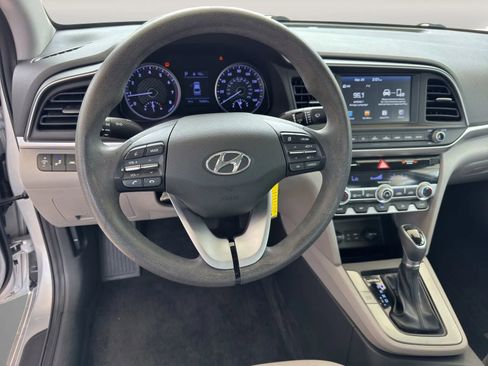 Used 2020 Hyundai Elantra SEL image 9