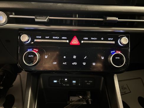 Used 2025 Hyundai Tucson SEL image 17