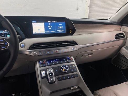 Used 2021 Hyundai Palisade Limited w/ Cargo Package AWD/4WD image 19