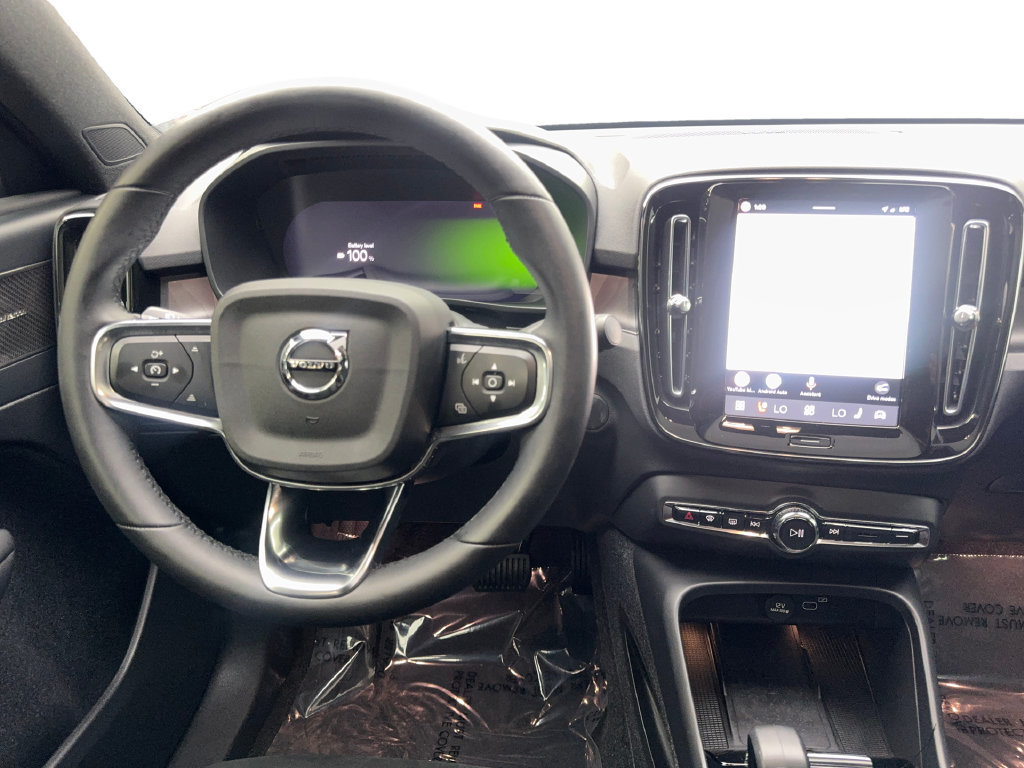 Used 2023 Volvo C40 P8 Recharge Ultimate AWD/4WD image 55