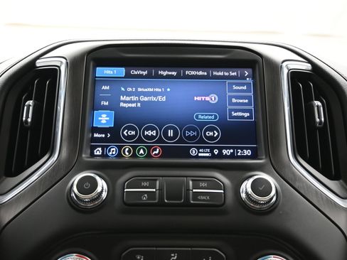 Used 2022 GMC Sierra 2500 AT4 w/ AT4 Preferred Package AWD/4WD image 33