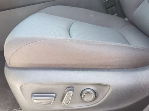 Certified 2025 Toyota RAV4 XLE AWD/4WD image 22