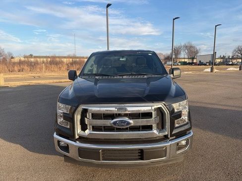 Used 2017 Ford F150 XLT image 5