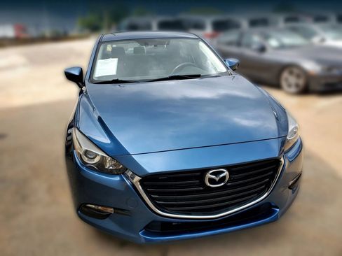 Used 2017 MAZDA MAZDA3 Sport w/ Preferred Equipment Package FWD image 23