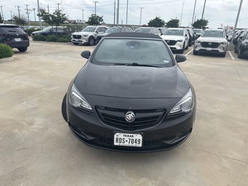 Used 2019 Buick Cascada Sport Touring w/ Dark Effects Package FWD image 3