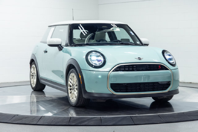 Used 2026 MINI Cooper S FWD image 4