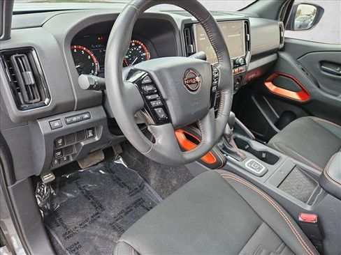Used 2026 Nissan Frontier PRO-4X w/ Pro-4x Convenience Package AWD/4WD image 9