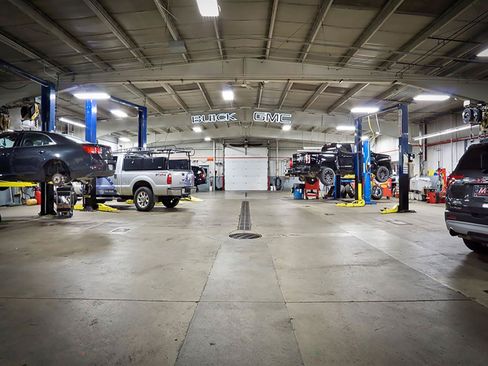 Used 2018 Ford F150 Lariat w/ Equipment Group 502A Luxury AWD/4WD image 11