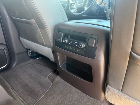 Used 2018 GMC Yukon Denali w/ Denali Ultimate Package AWD/4WD image 20