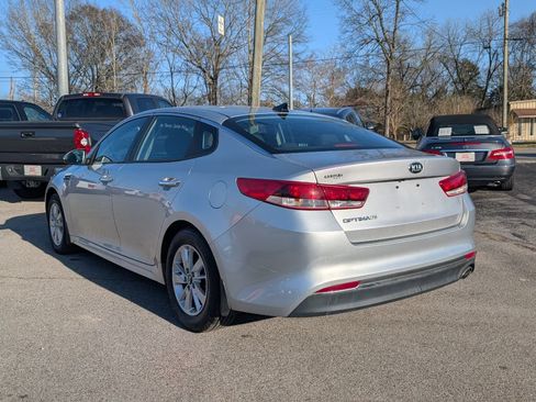 Used 2016 Kia Optima LX FWD image 5