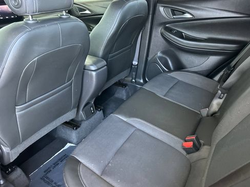 Certified 2025 Buick Encore GX Preferred FWD image 14