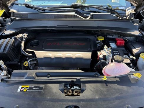 Used 2022 Jeep Compass Latitude w/ Convenience Group FWD image 13