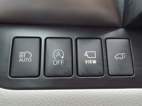 Used 2019 Toyota Highlander Limited Platinum FWD image 39