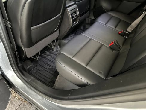 Certified 2025 Cadillac XT4 Sport FWD image 37