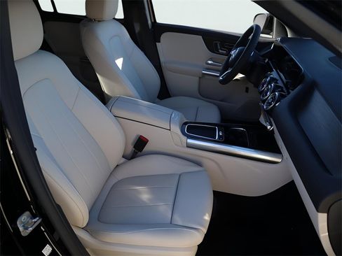 New 2026 Mercedes-Benz GLA 250 4MATIC image 17