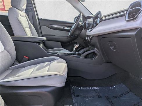 Used 2024 Chevrolet TrailBlazer LT w/ Convenience Package image 21