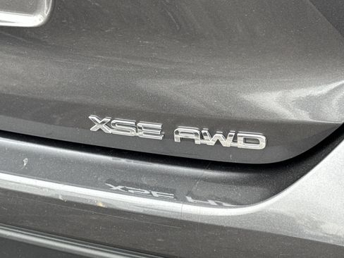 Used 2024 Toyota Highlander XSE image 22