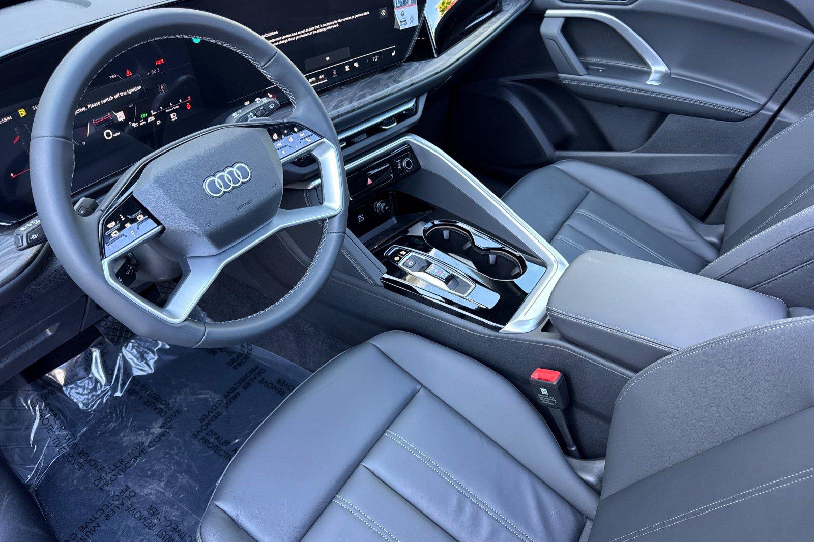Certified 2025 Audi Q5 Premium AWD/4WD image 10