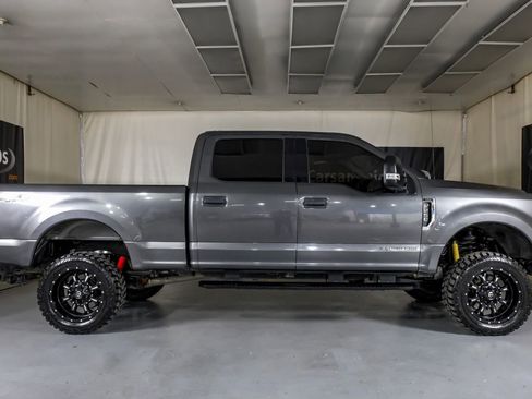 Used 2020 Ford F250 XLT image 5