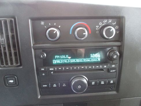 Used 2019 Chevrolet Express 3500 LS image 12