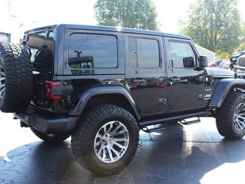 Used 2024 Jeep Wrangler Sahara image 15