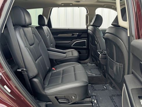 Used 2022 Kia Telluride EX w/ EX Premium Package image 37