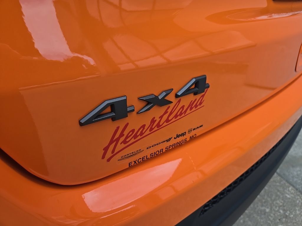 New 2026 Jeep Compass Latitude AWD/4WD image 18