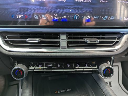 New 2026 Chevrolet Equinox EV LT w/ Convenience Package II image 17