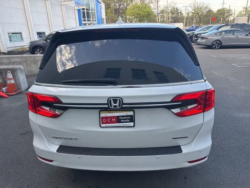 Used 2023 Honda Odyssey Touring image 12