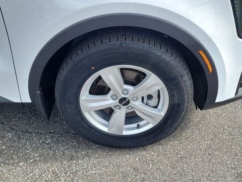 New 2026 Kia Sorento LX FWD image 39