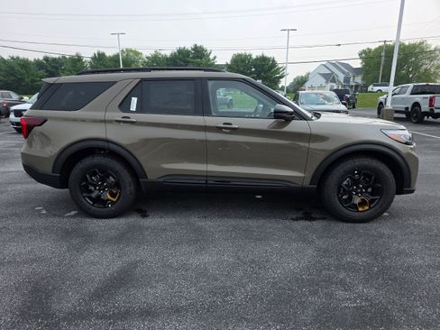 New 2026 Ford Explorer Tremor AWD/4WD image 6