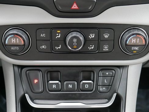 Used 2020 GMC Terrain SLT w/ Preferred Package image 20