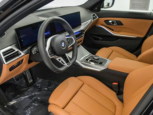 Used 2026 BMW 330i Sedan w/ M Sport Package RWD image 17