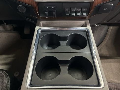 Used 2014 Ford F350 Lariat image 40