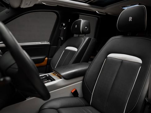 Used 2019 Rolls-Royce Cullinan AWD/4WD image 62
