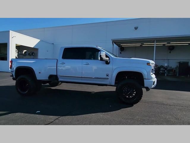 New 2026 Chevrolet Silverado 3500 High Country w/ High Country Premium Package AWD/4WD image 37