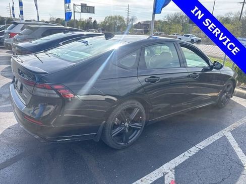 Used 2023 Honda Accord Sport image 9