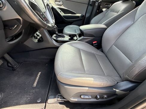 Used 2019 Hyundai Santa Fe XL SE w/ SE Premium Package 02 FWD image 12
