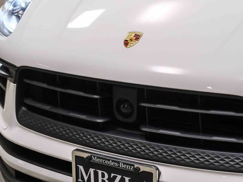Used 2023 Porsche Macan AWD/4WD image 13