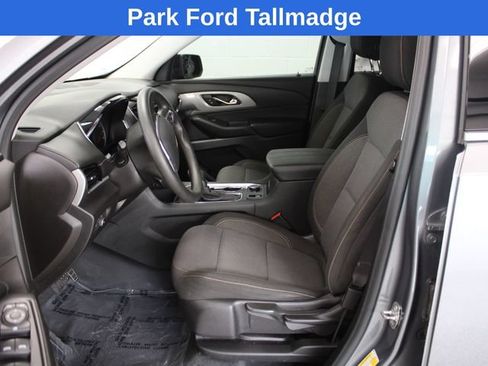 Used 2021 Chevrolet Traverse LS FWD image 13