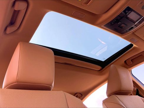 Used 2022 Lexus ES 350 w/ Premium Package image 14