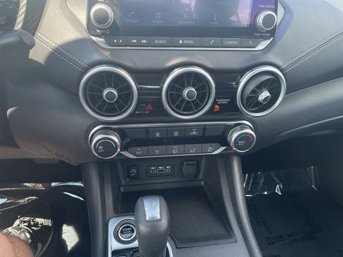 Used 2024 Nissan Sentra SV image 15