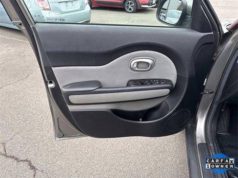 Used 2015 Kia Soul + image 13