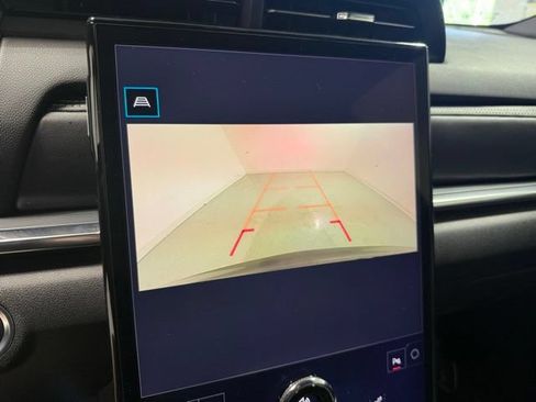 Certified 2025 GMC Terrain Elevation AWD/4WD image 18