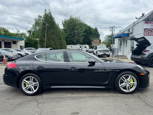 Used 2014 Porsche Panamera S image 4